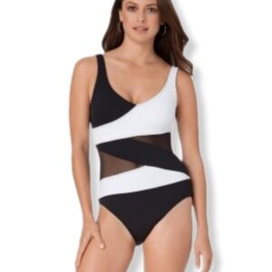 Anne Cole Signature Stylish Black and White Women's Swimsuit